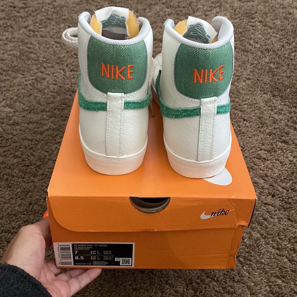 Nike | NWB Blazer Mid Vintage - Picture 9 of 12
